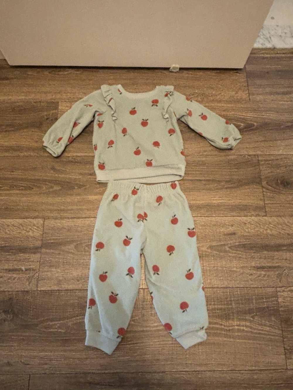 Carters Child Of Mine Baby Girl Fleece Apple Matching Set Size 18 Months - Picture 3 of 3